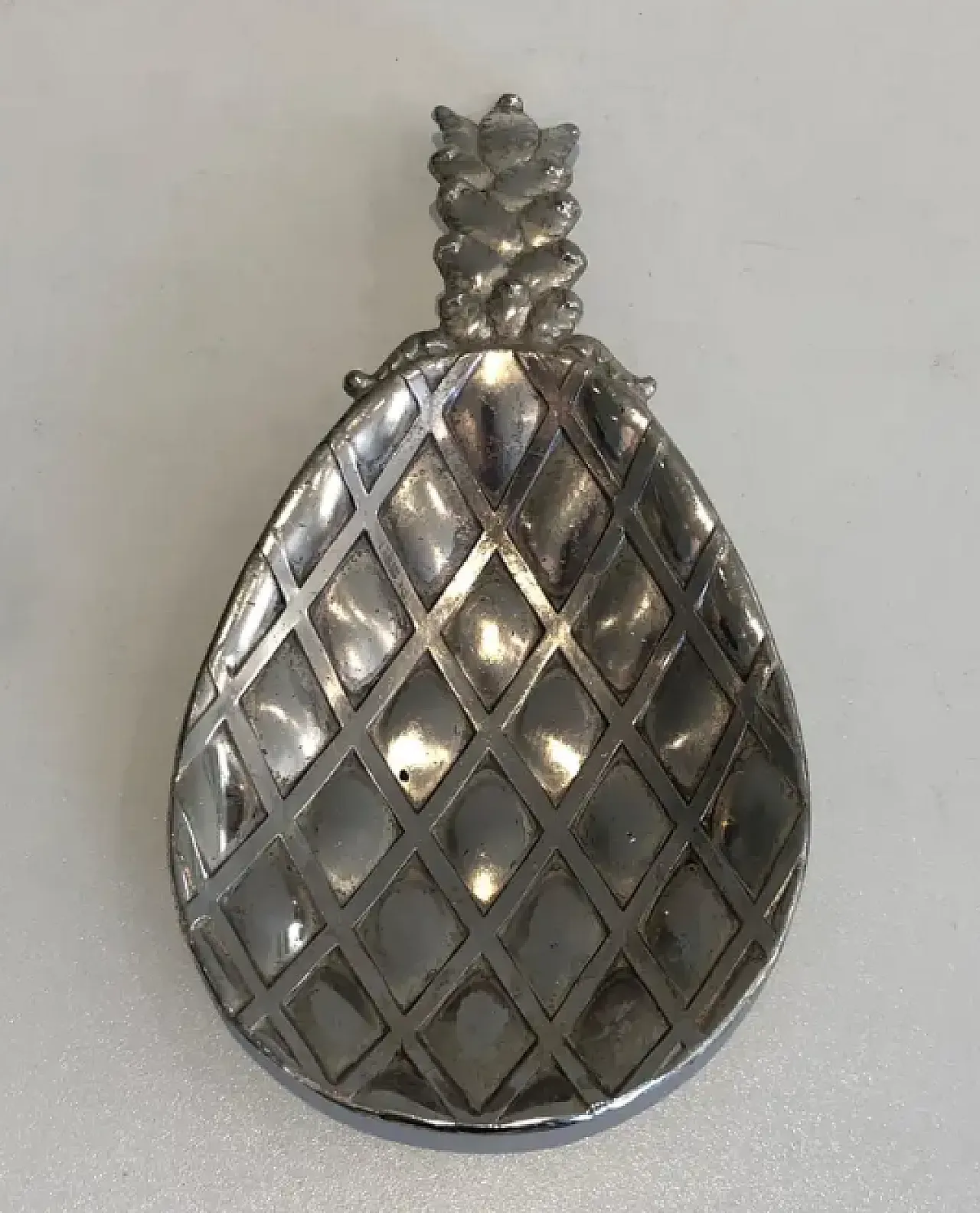 Videopoche ad ananas placcata in argento, anni '70 2