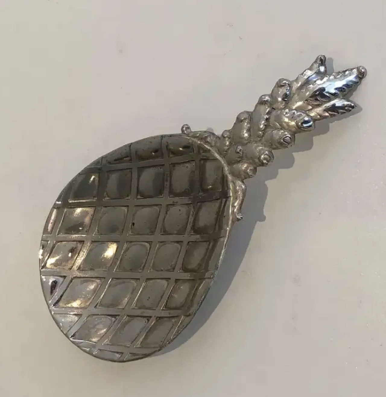 Videopoche ad ananas placcata in argento, anni '70 8