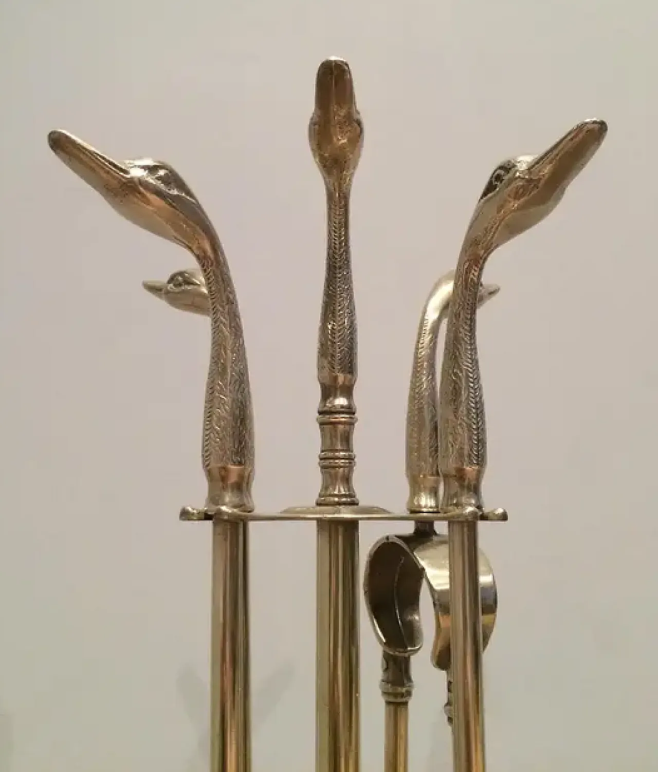 Attrezzi da camino in ottone con teste di anatra, anni '60 4