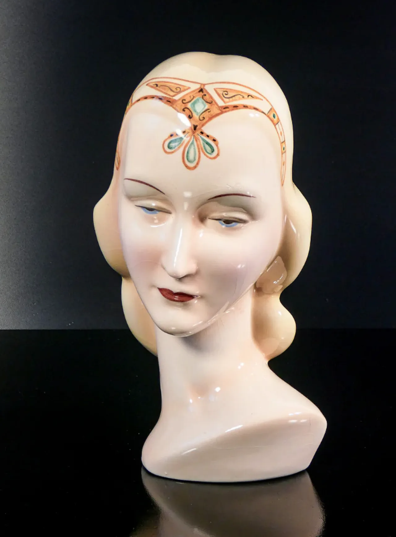 Donna con diadema, acultura in ceramica dipinta a mano, anni '40 3