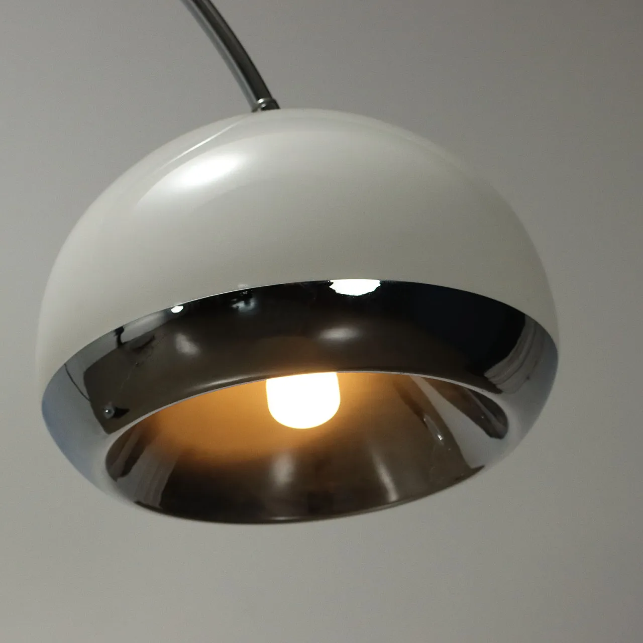 Vintage Floor Lamp Chromed Aluminium Plastic Italy 1970s 4