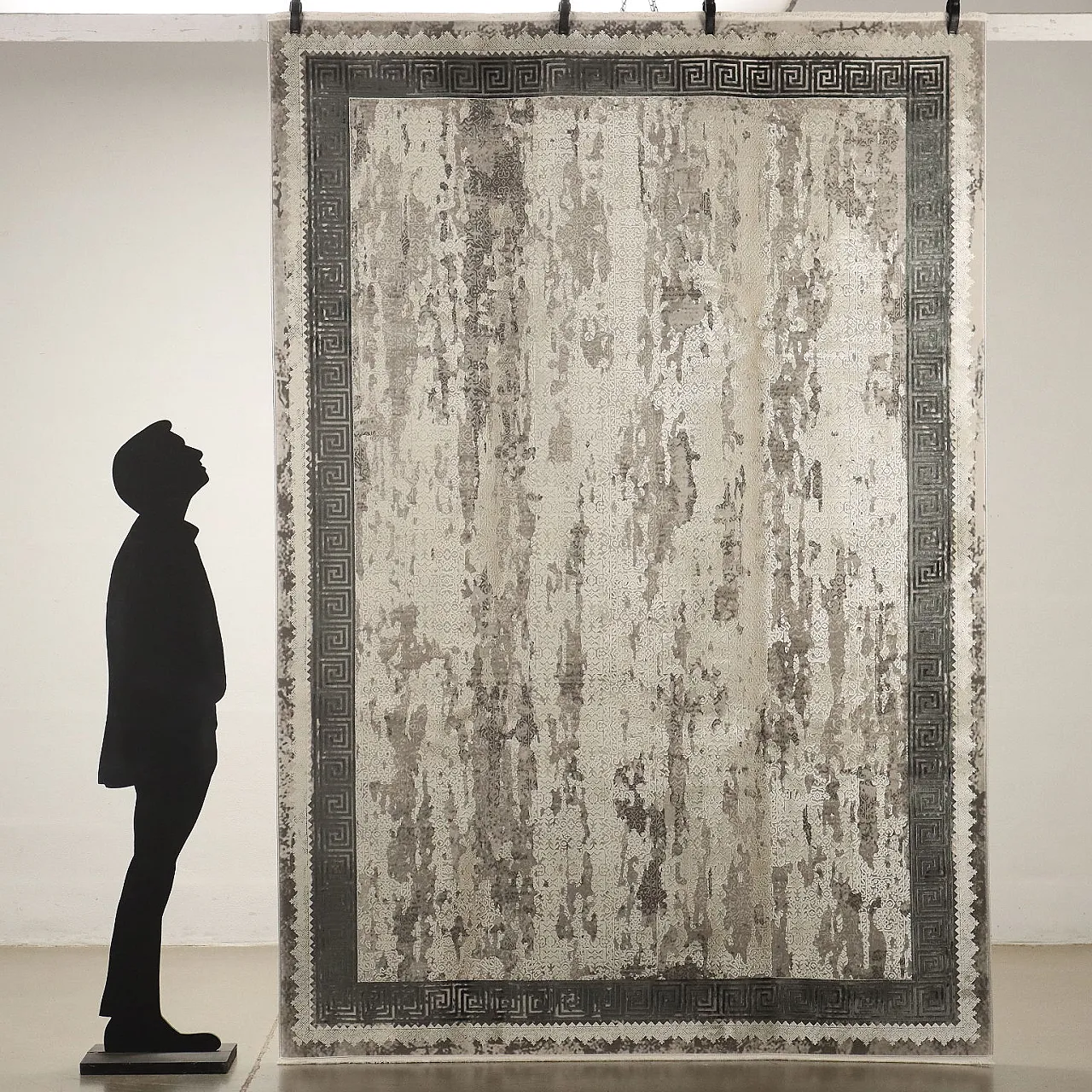 Abadeh fine knot rug in gray bamboo and acrylic 2