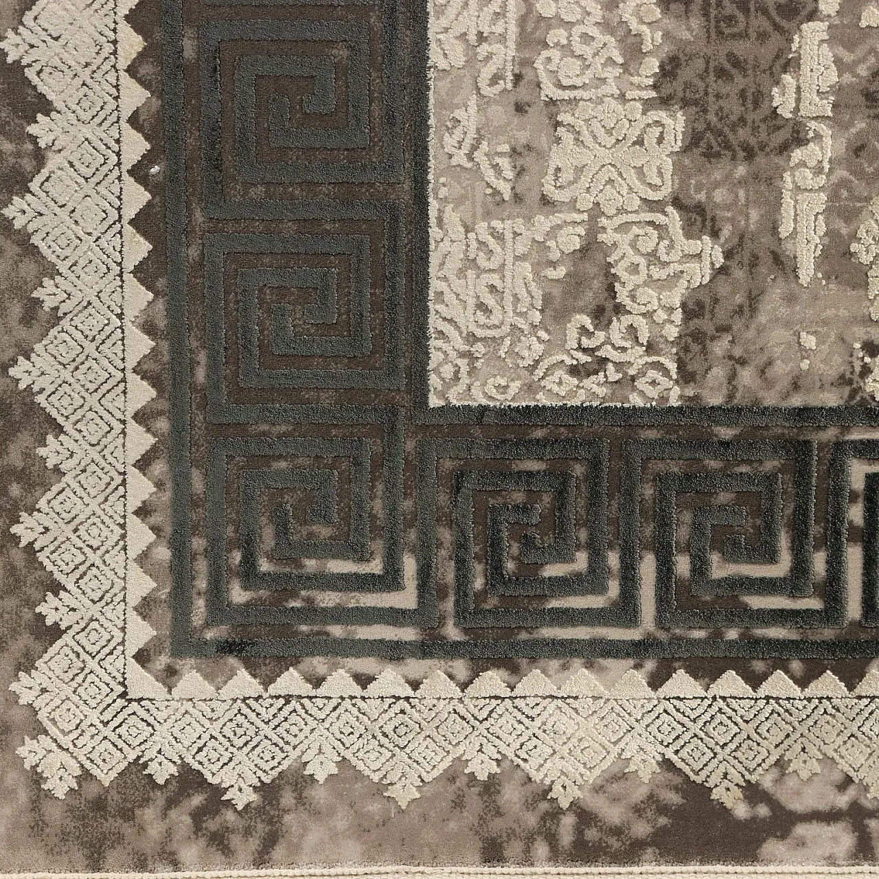 Abadeh fine knot rug in gray bamboo and acrylic 5