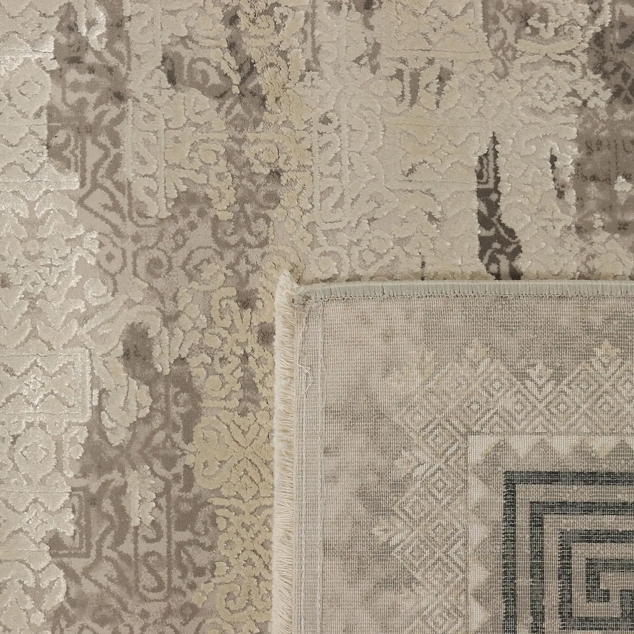 Abadeh fine knot rug in gray bamboo and acrylic 10