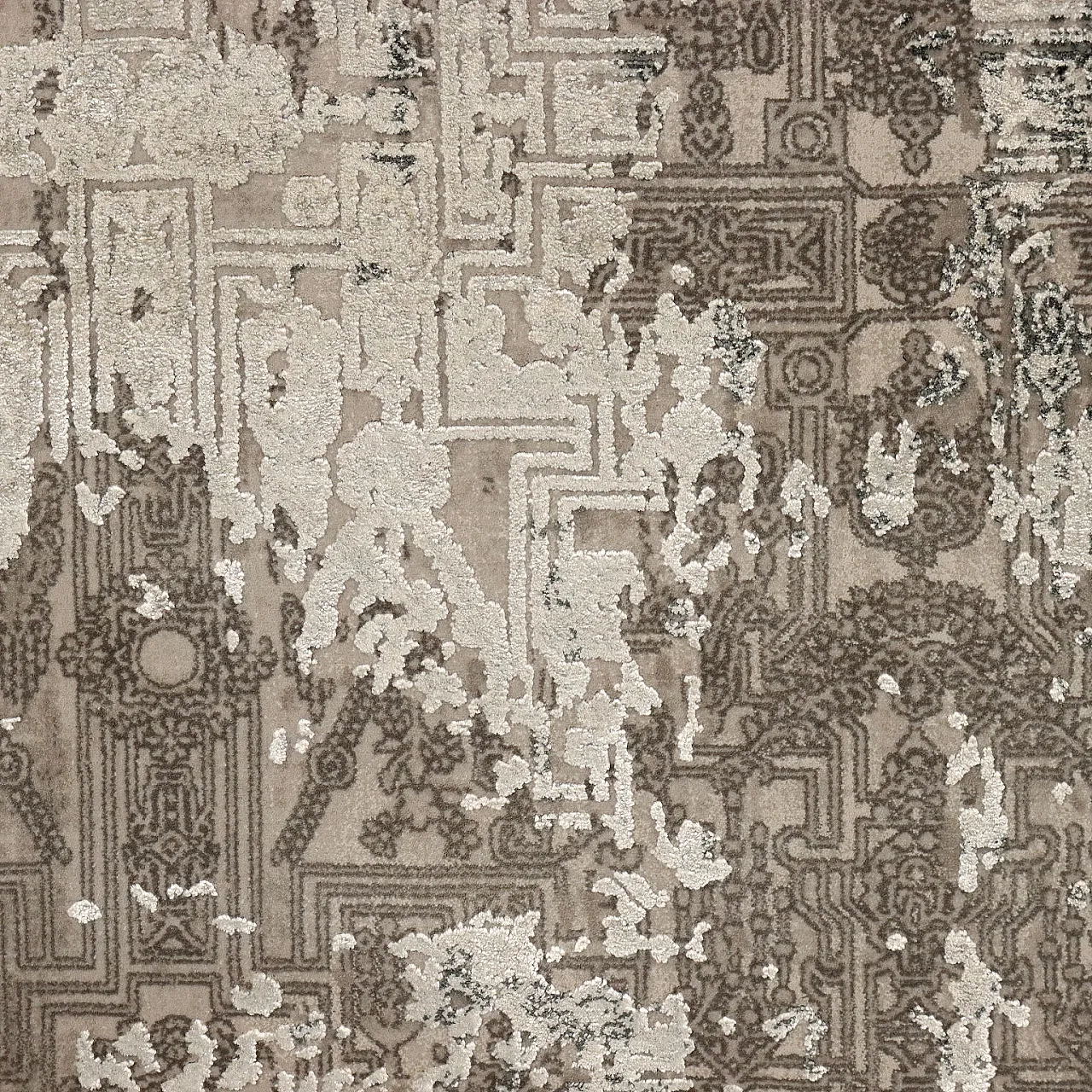 Abadeh thin-knotted rug in acrylic and gray bamboo, 2024 5