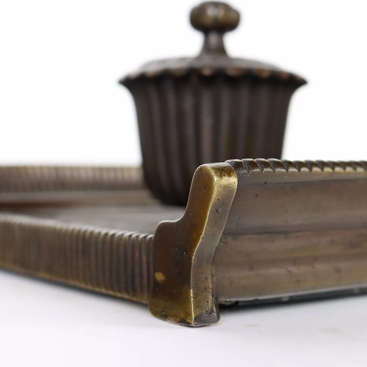 Calamaio in marmo verde serpentino e bronzo 8