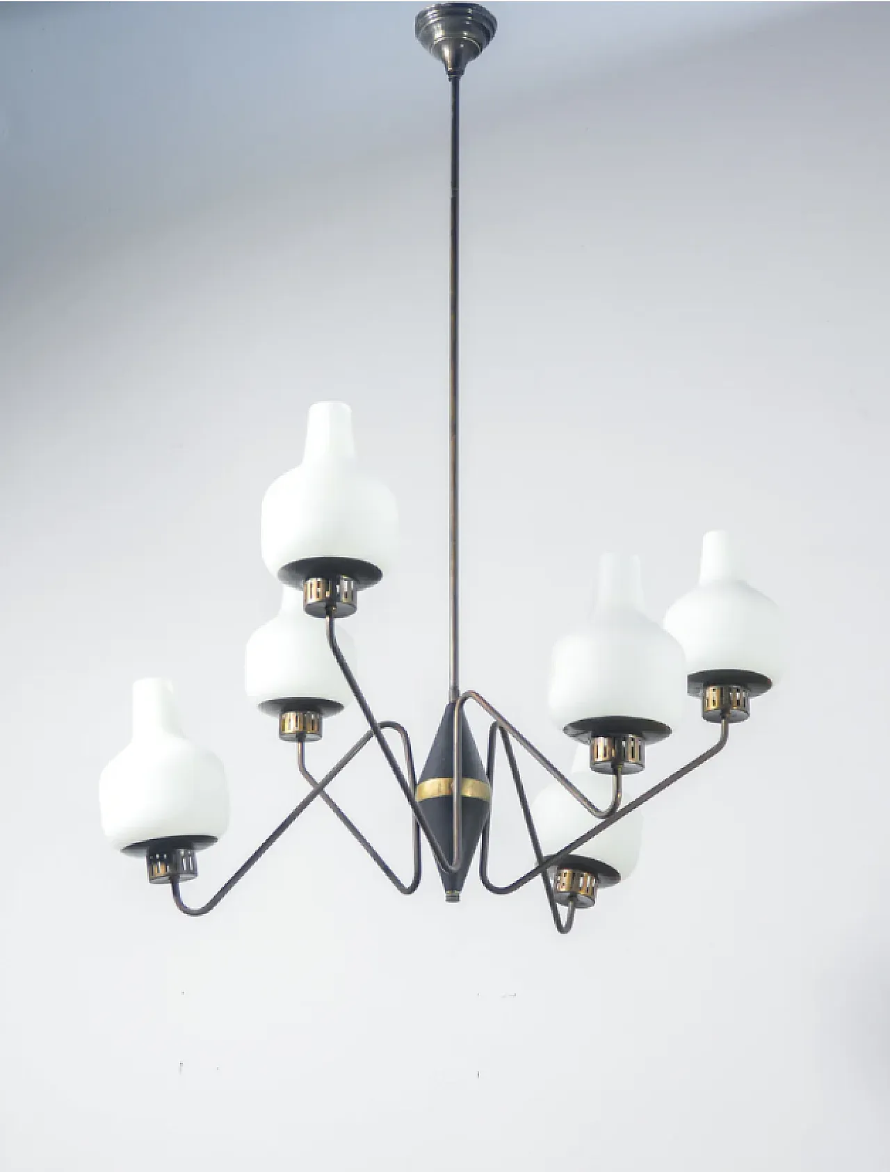 Lampada a sospensione in ottone, metallo e vetro di Stilnovo, anni '50 3