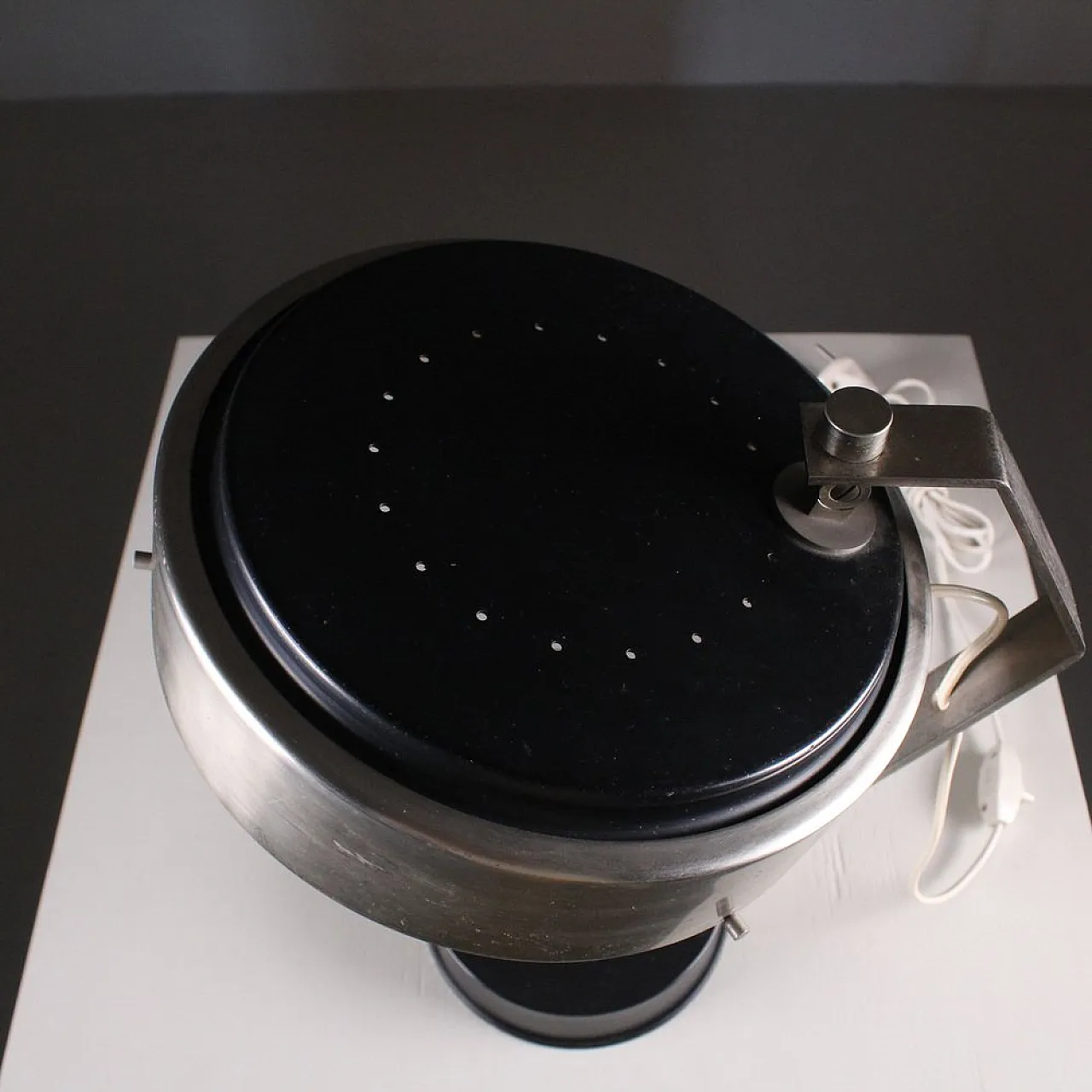 Lampada da tavolo in metallo stile Space Age, anni '60 7