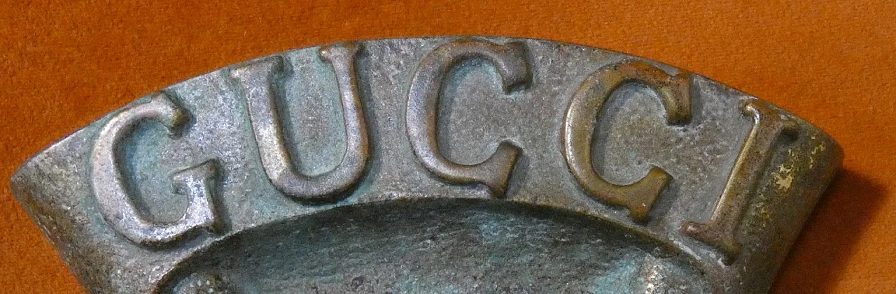 Guccio Gucci High Relief Coat of Arms in Cast Bronze, Italy, 20th Century 5