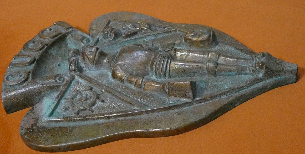 Guccio Gucci High Relief Coat of Arms in Cast Bronze, Italy, 20th Century 13