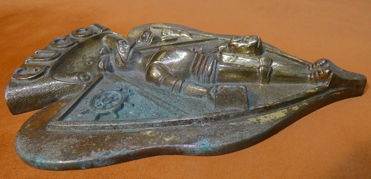 Guccio Gucci High Relief Coat of Arms in Cast Bronze, Italy, 20th Century 14