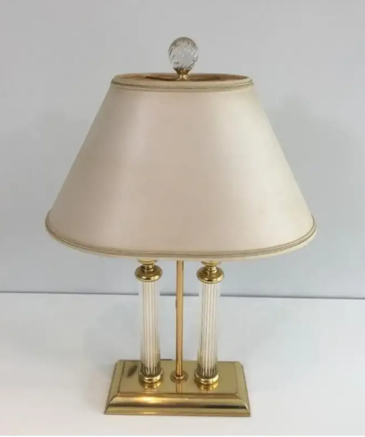 Le Dauphin, lampada in metallo dorato, lucite e vetro, anni '70 4