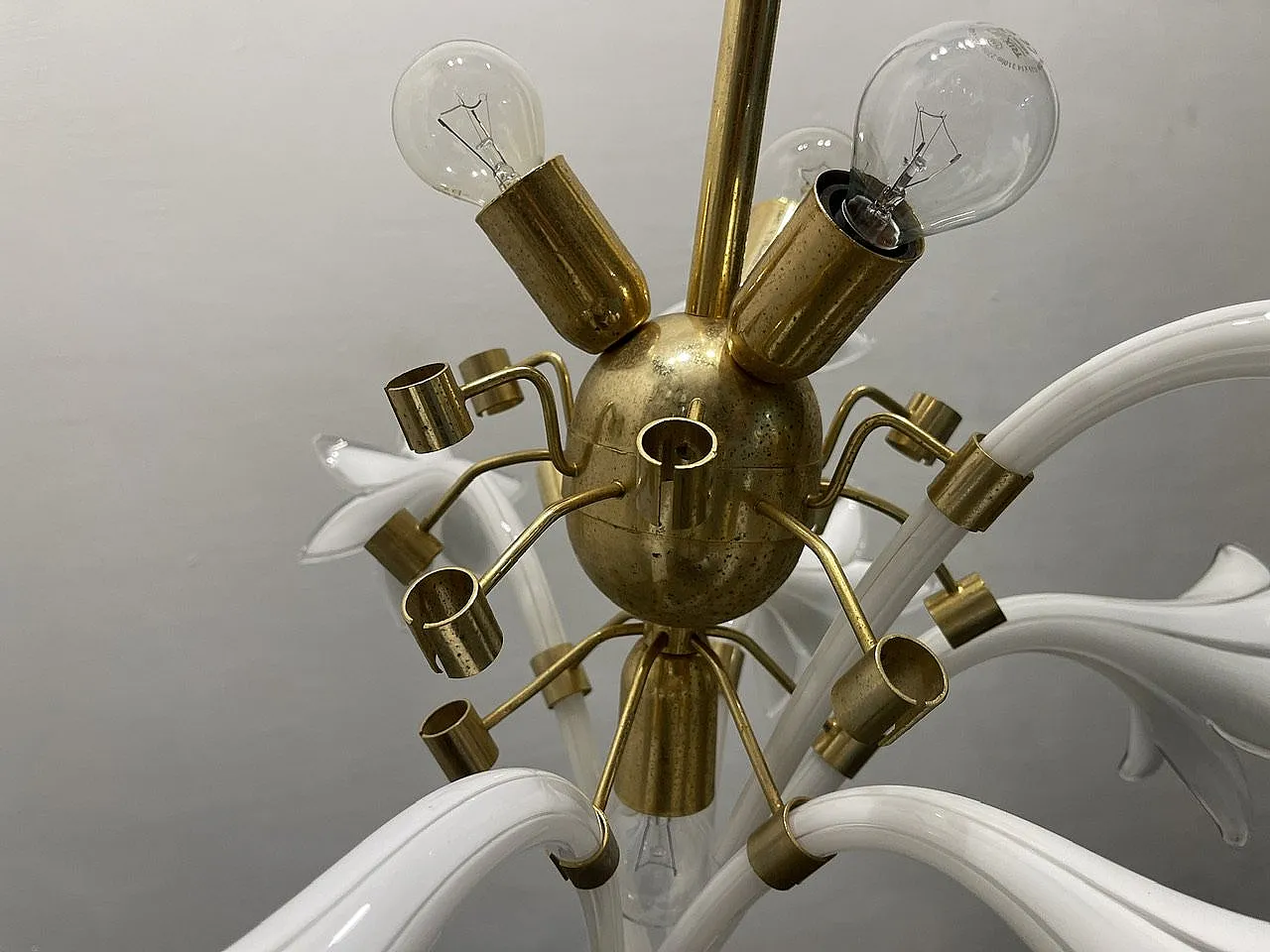 White Murano Flower Chandelier by Franco Luce, 1970s 7