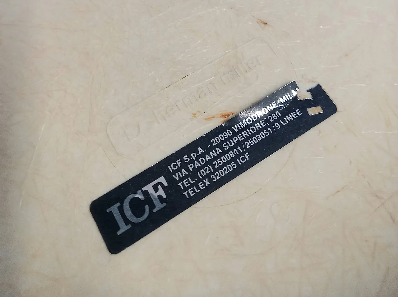 Sedia con rotelle in vetroresina di Charles Eames, anni '70 4