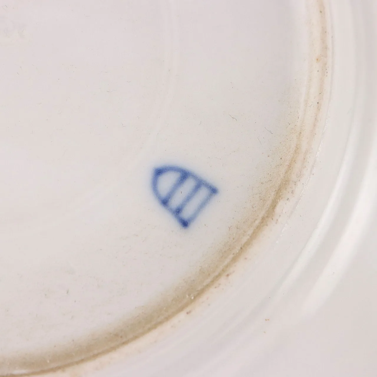 3 Piattini in porcellana di Vienna di Angelica Kauffmann, inizio '900 10