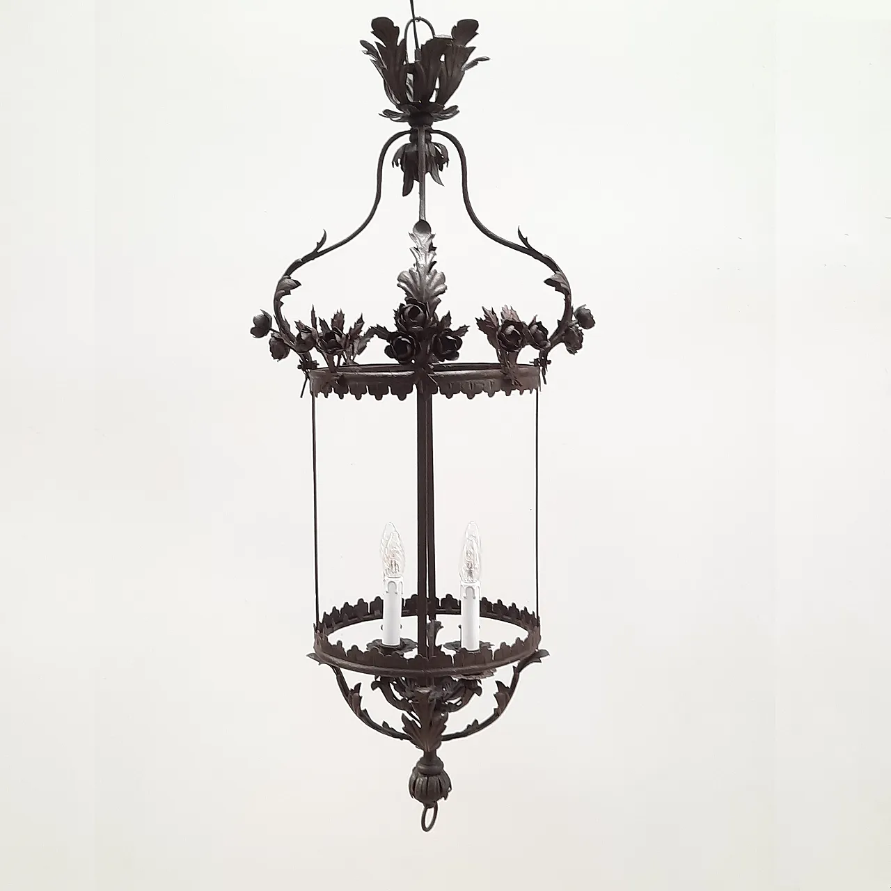 Entrance lamp in iron with bunches of roses, 10s 1