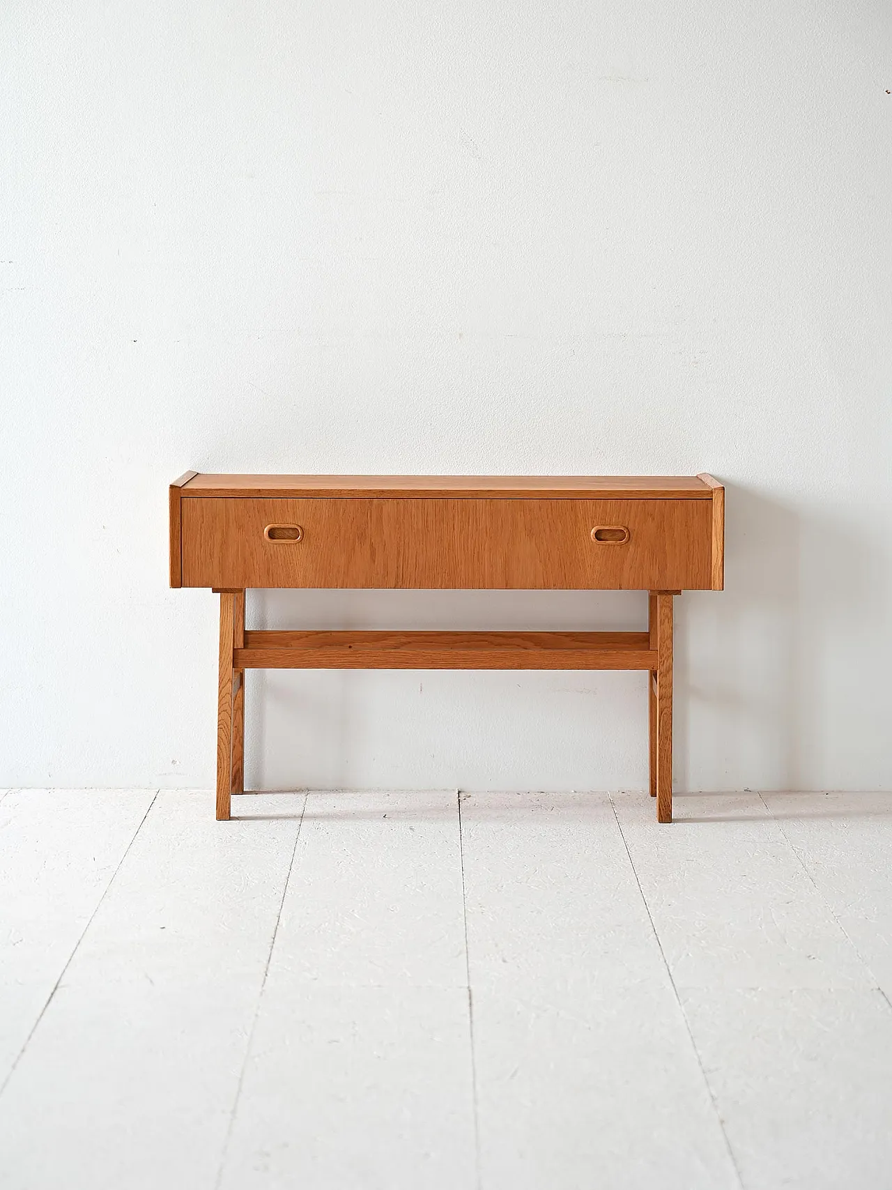 Mobile da ingresso vintage 1