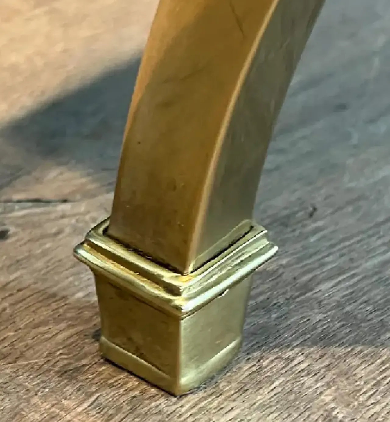 Tavolino in ottone con piano in marmo di Maison Jansen, anni '40 9