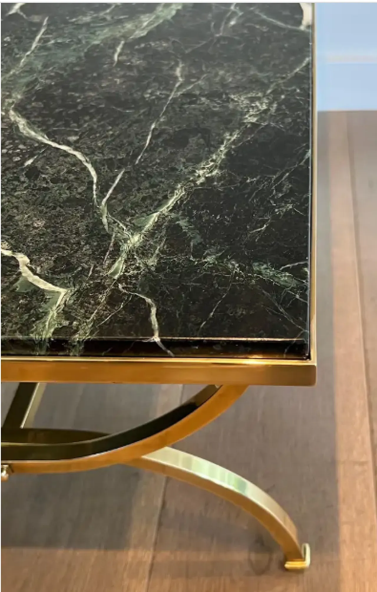 Tavolino in ottone con piano in marmo di Maison Jansen, anni '40 13