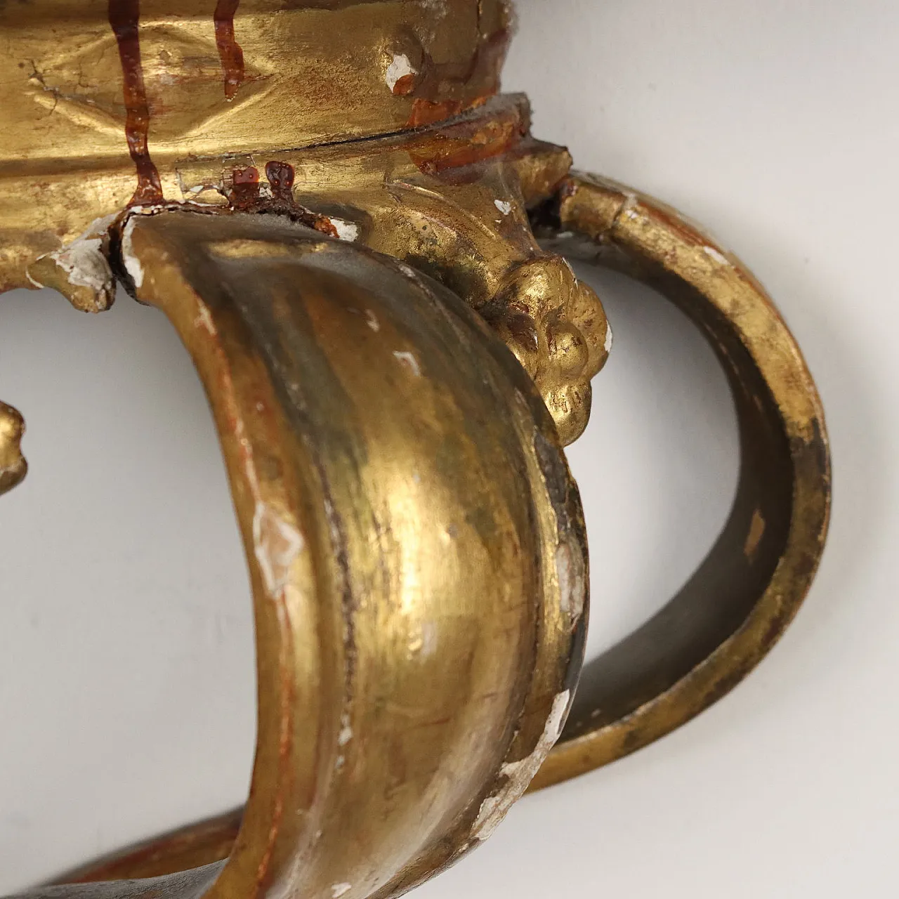 Pair of lacquered shelf consoles, second half 19th century 8