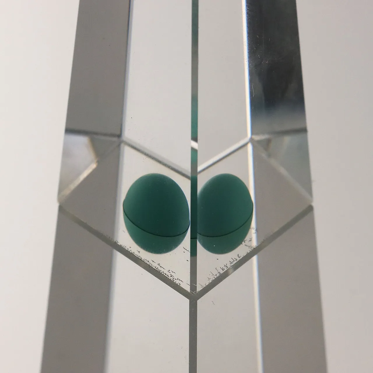 Hong Kong crystal tower obelisk by Tsang for Swarowski selection, 1997 4