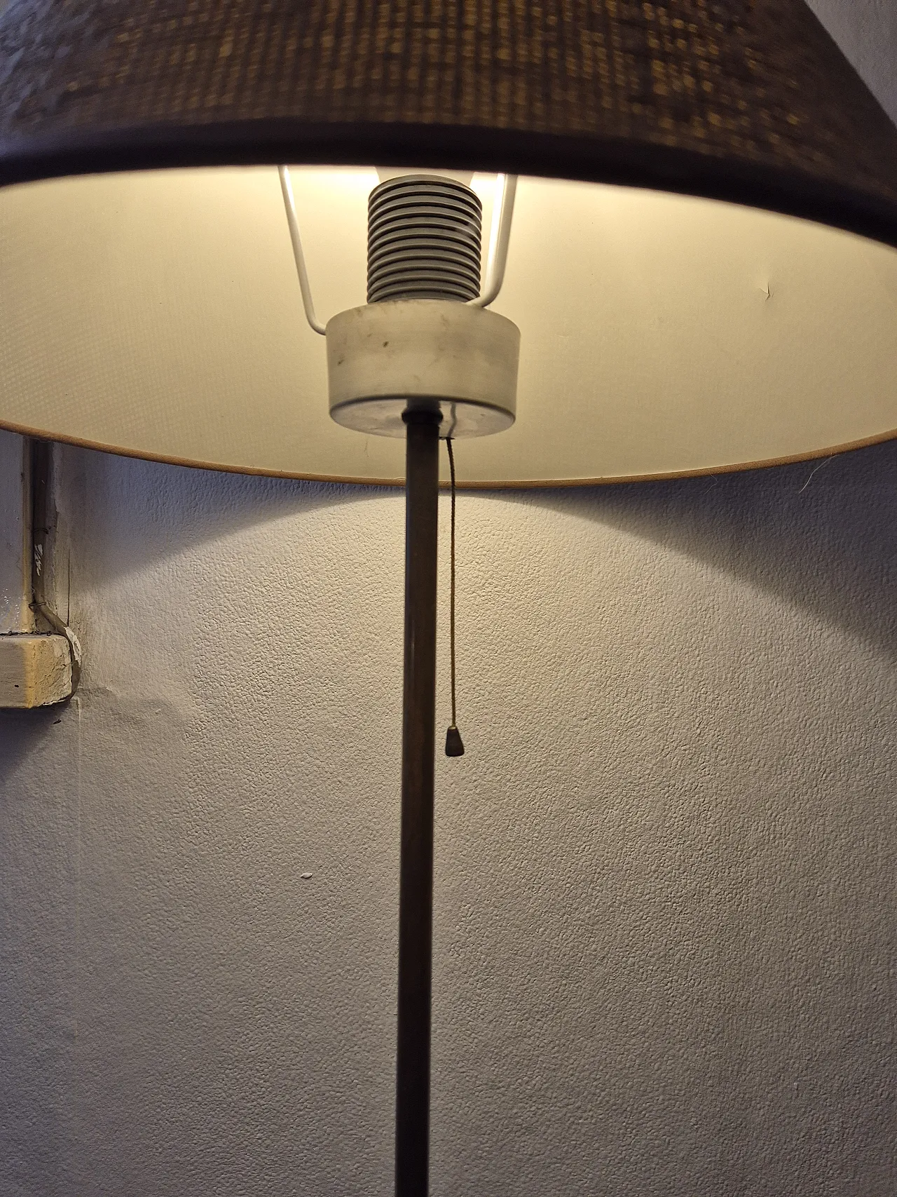 Lampada da terra in ottone 2