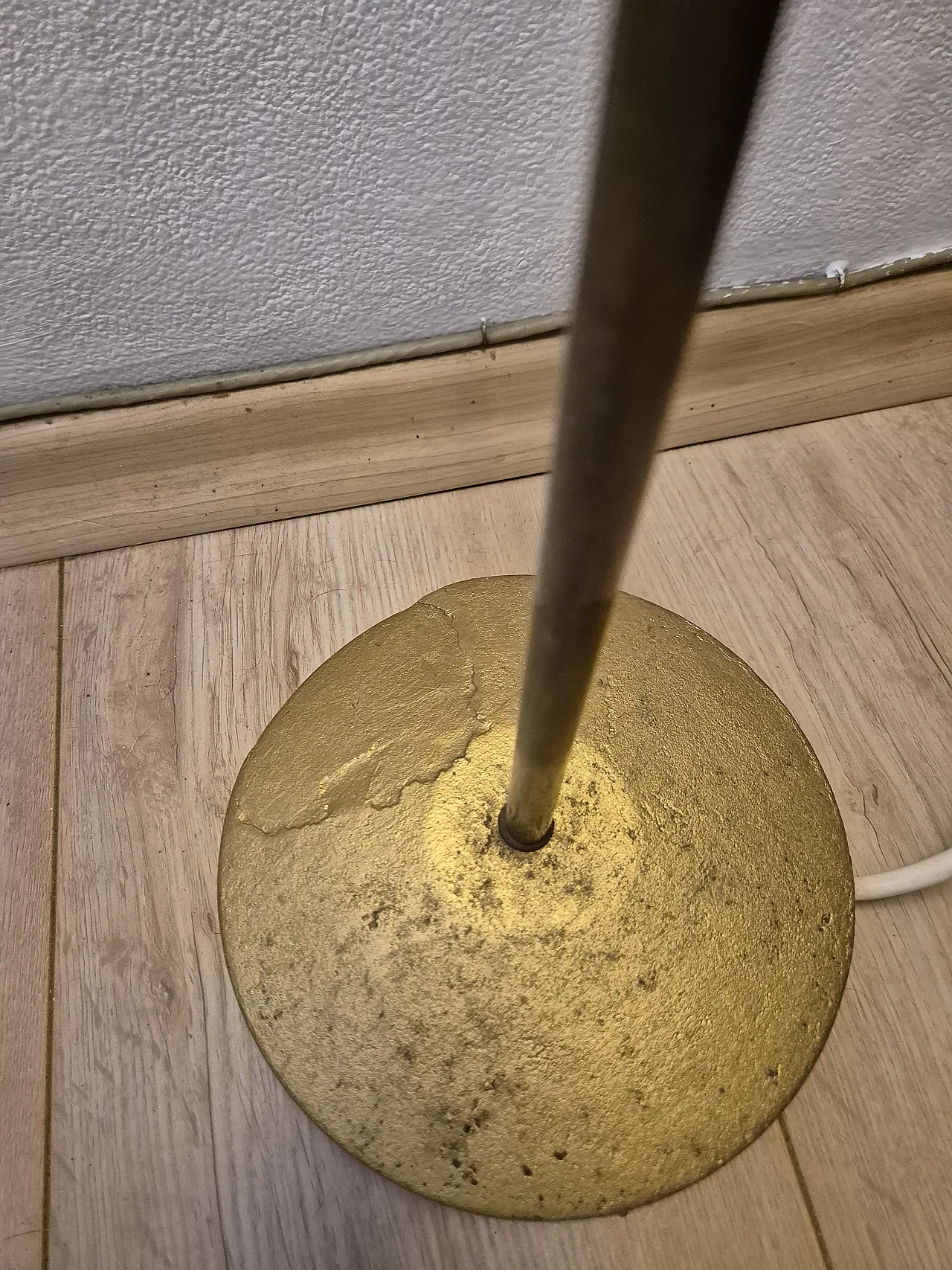 Lampada da terra in ottone 3