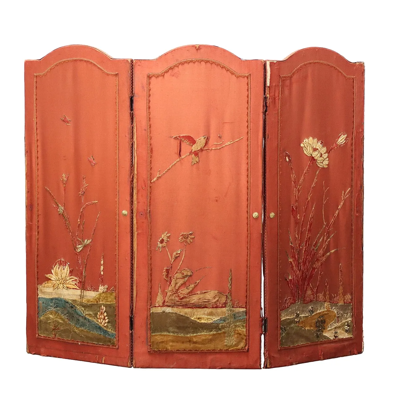 Paravento in stile chinoiserie con rivestimento in seta ricamata, inizio '900 1