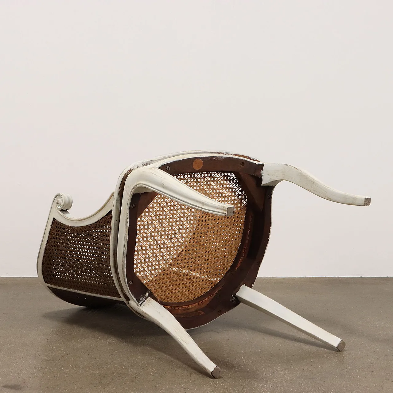 Poltrona in stile barocco laccata in noce, primo '900 8