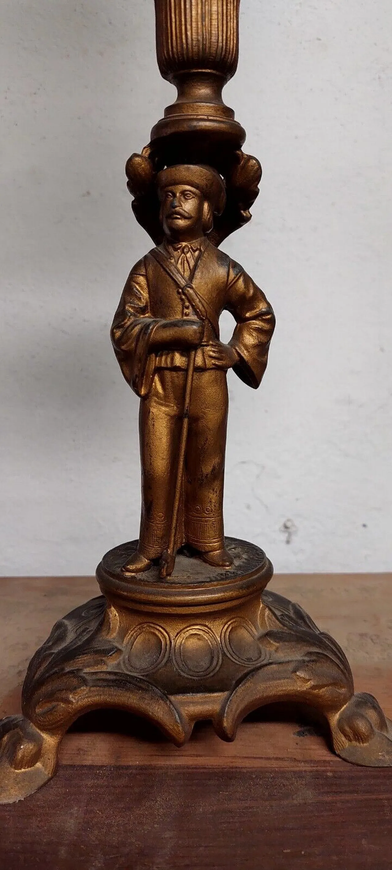 Lume a petrolio in metallo, ceramica e vetro, '800 6