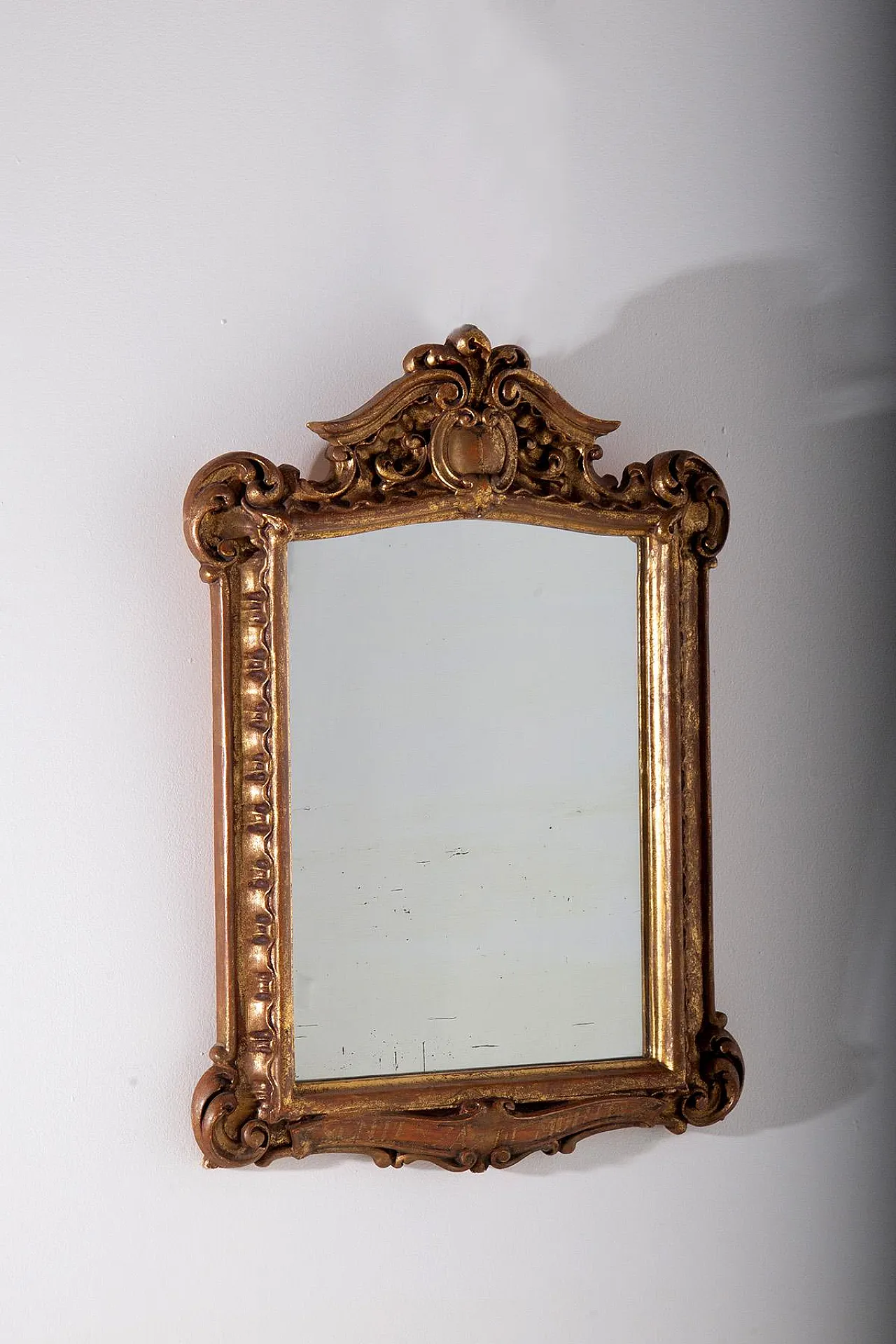 Mirror with gilded wooden frame, 18th century 2