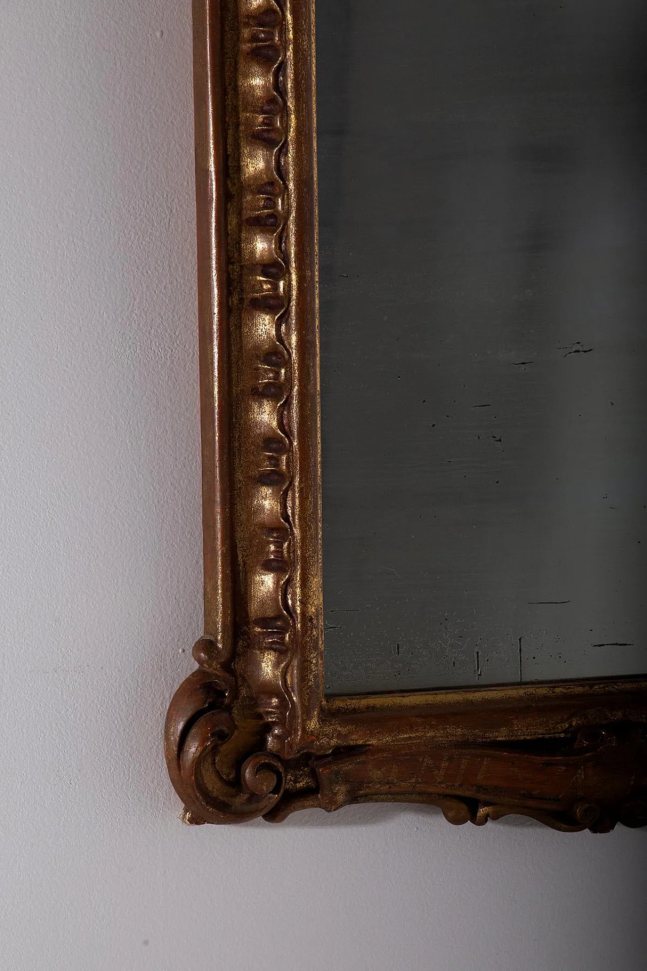 Mirror with gilded wooden frame, 18th century 5