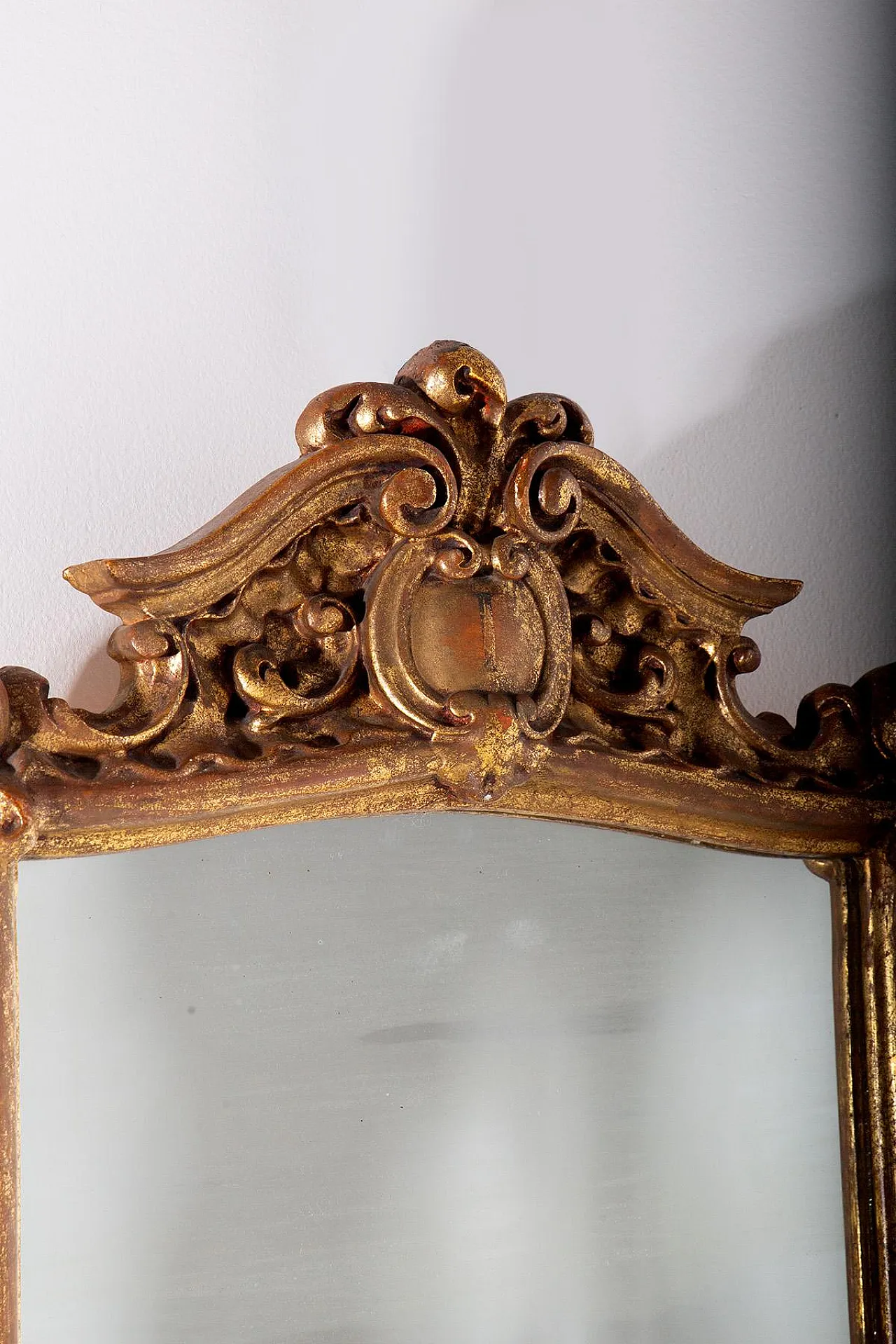 Mirror with gilded wooden frame, 18th century 10