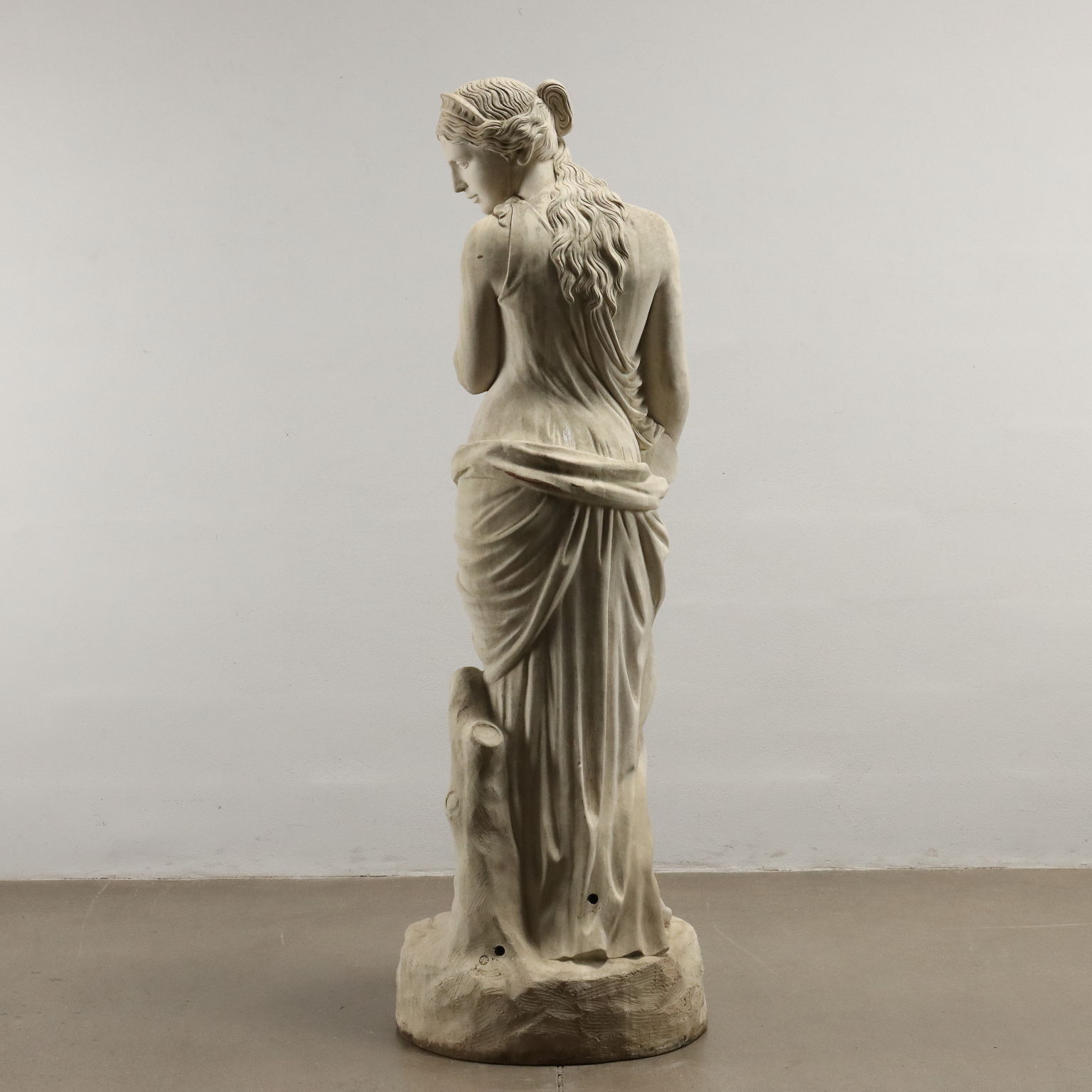 Dal Torrione, Venus at the spring, synthetic marble sculpture