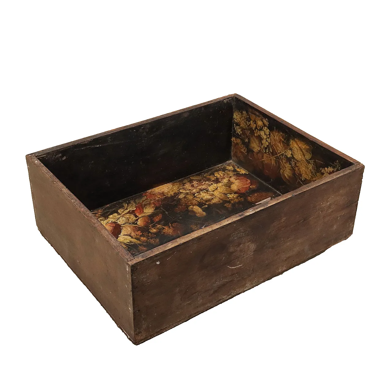 Walnut case painted with floral depictions, 18th century 1