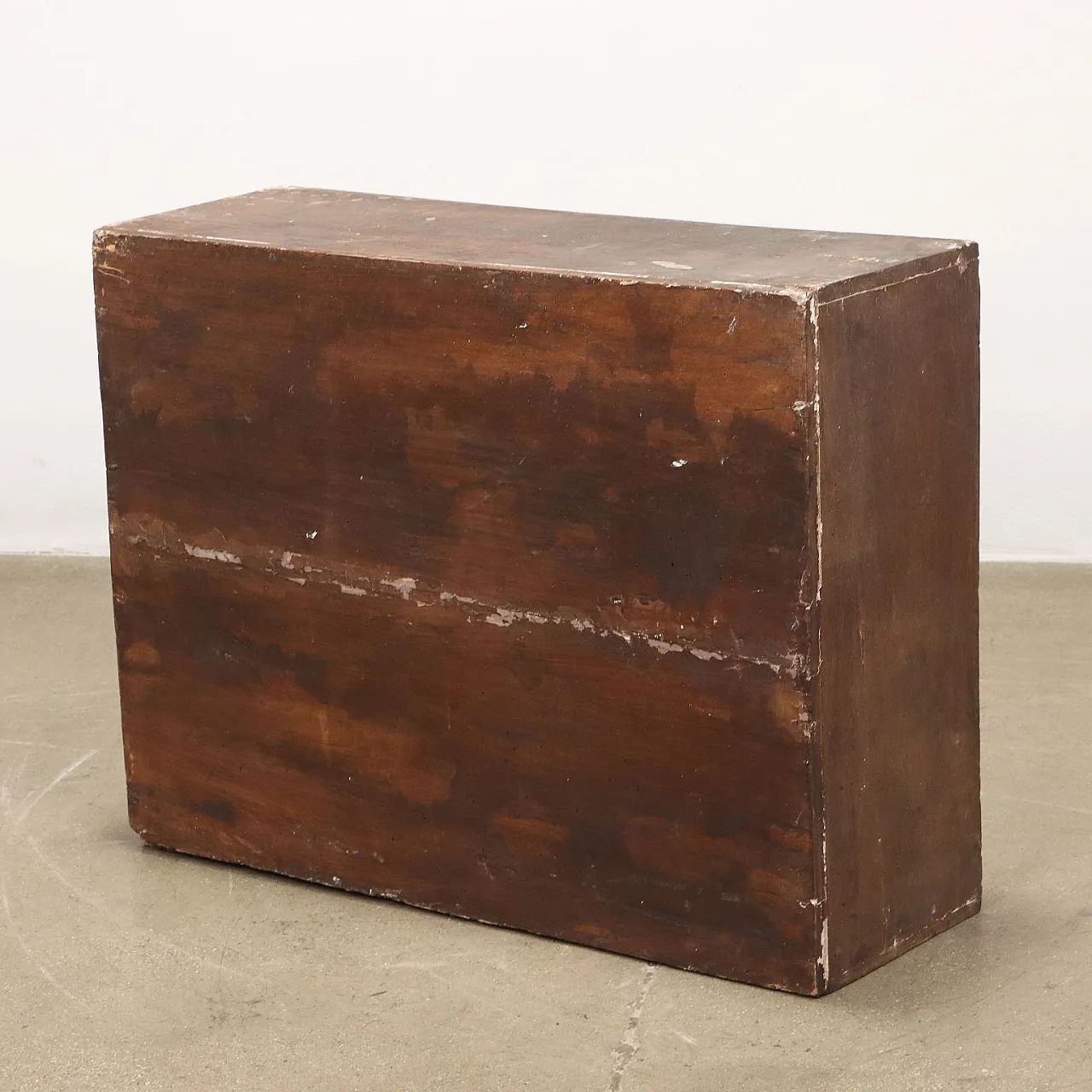 Walnut case painted with floral depictions, 18th century 8