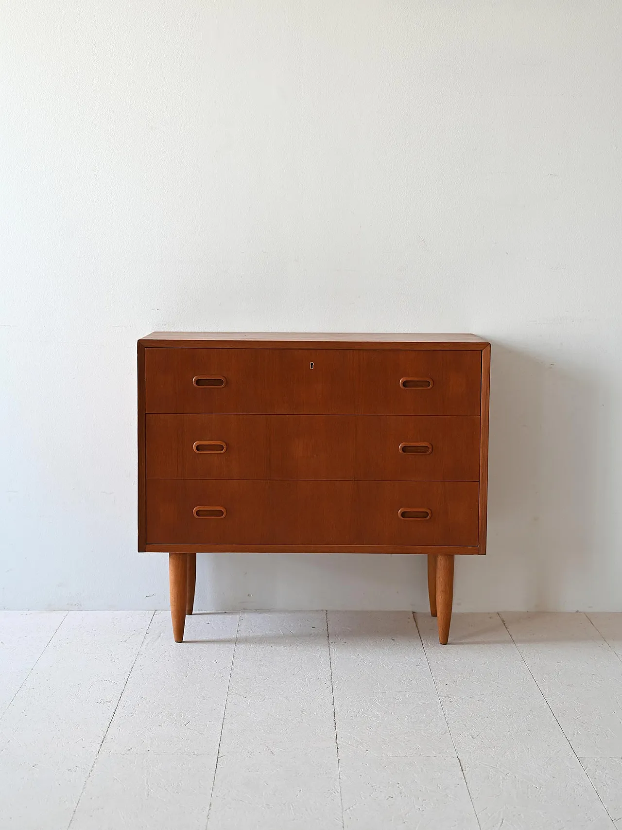 Vintage teak chest of drawers 2