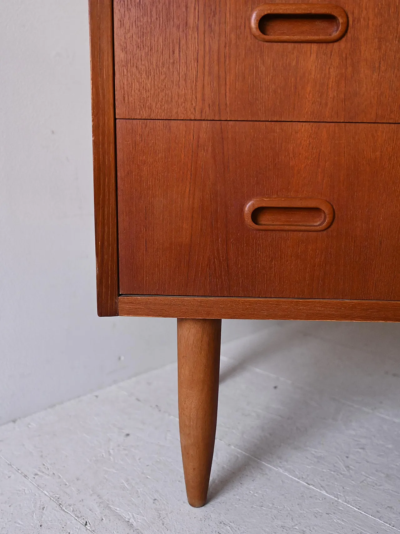 Vintage teak chest of drawers 8