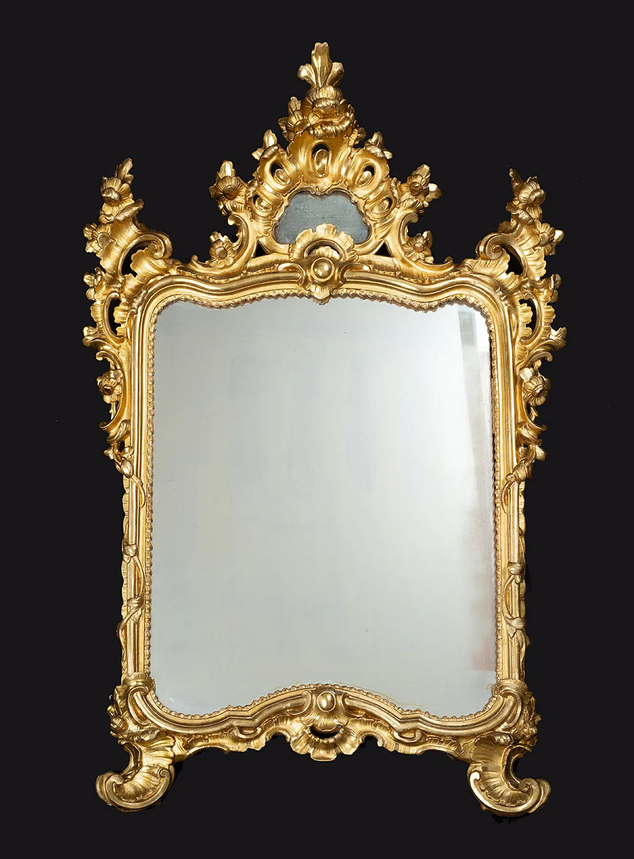 Louis XV Neapolitan mirror in gilded and carved wood, '700 1