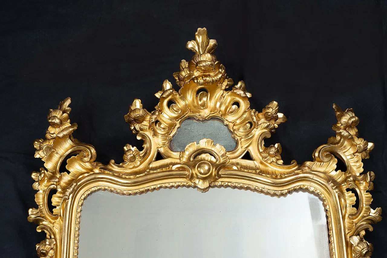 Louis XV Neapolitan mirror in gilded and carved wood, '700 2