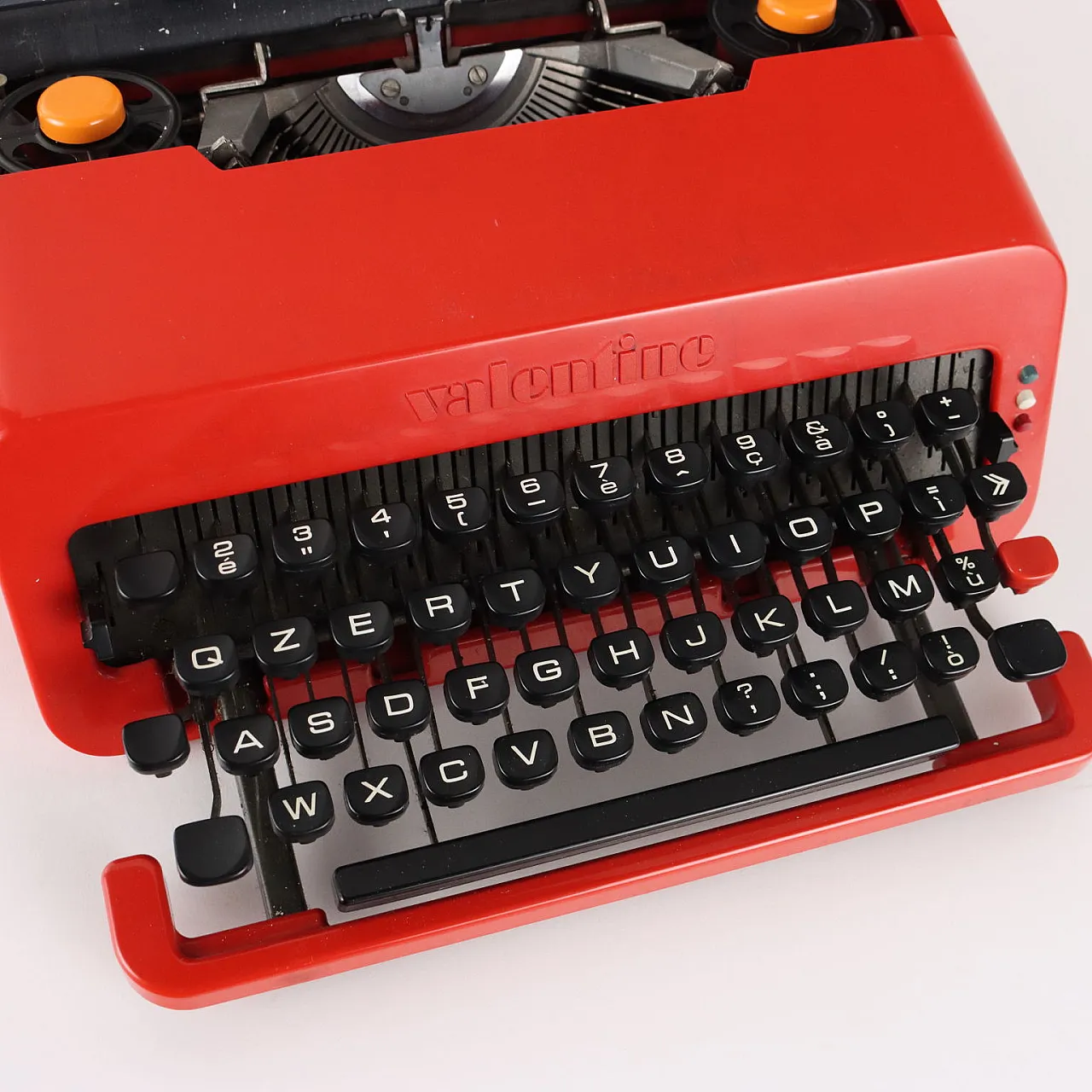 Olivetti Valentine Typewriter Vintage Design Ettore Sottsass 1960s 5
