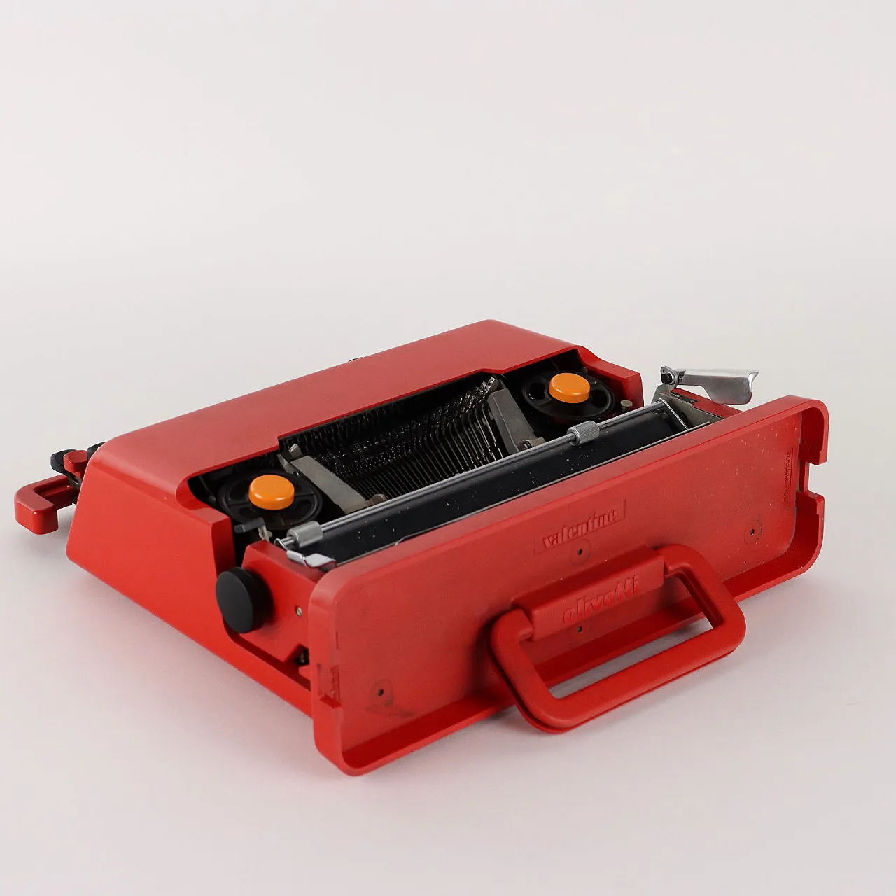 Olivetti Valentine Typewriter Vintage Design Ettore Sottsass 1960s 8