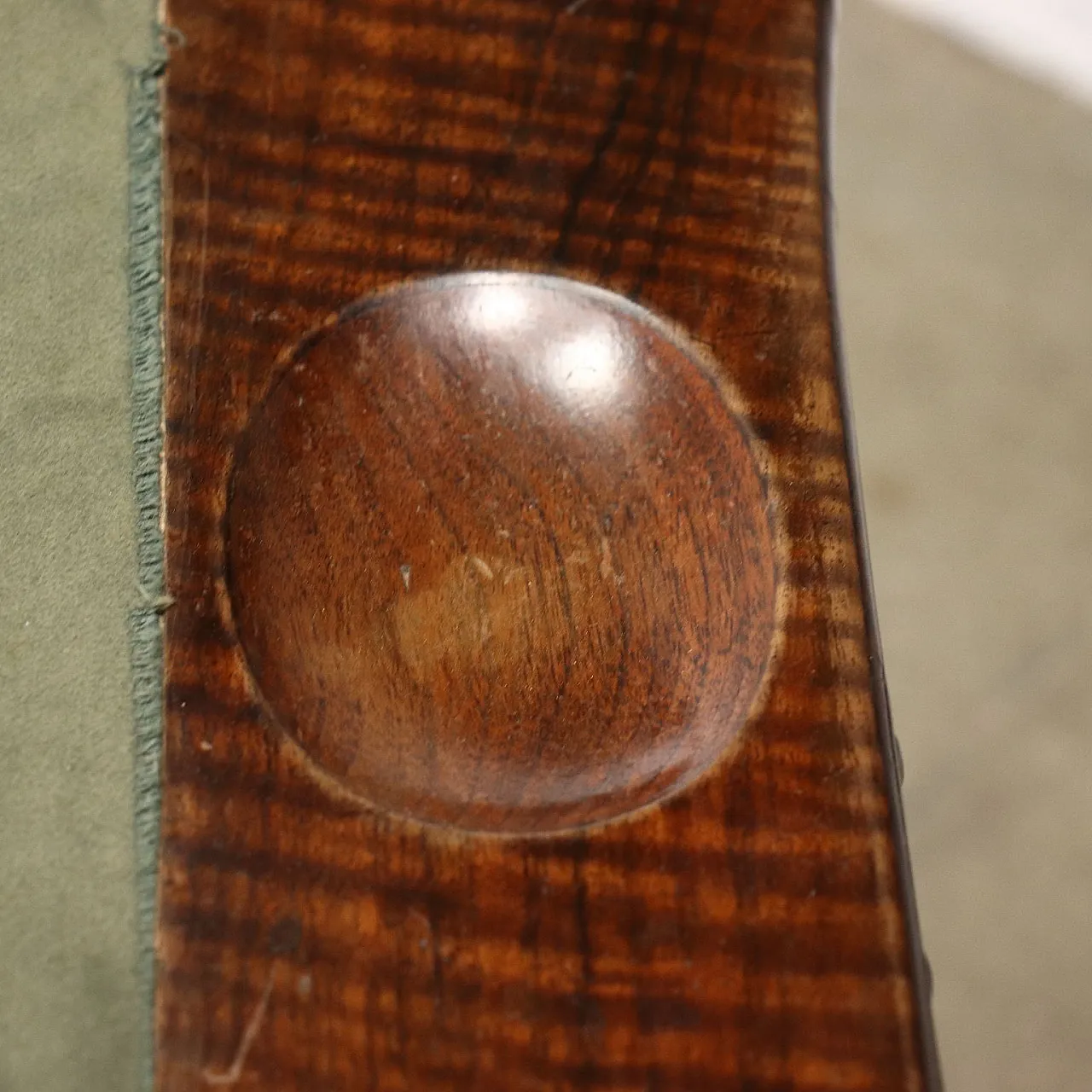 Barocchetto walnut game table with folding top, 18th century 5