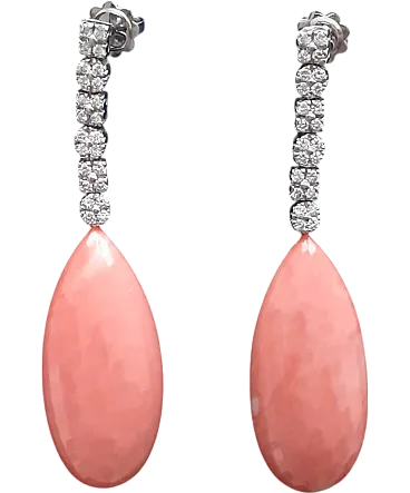 Orecchini pendenti con diamanti e corallo rosa
