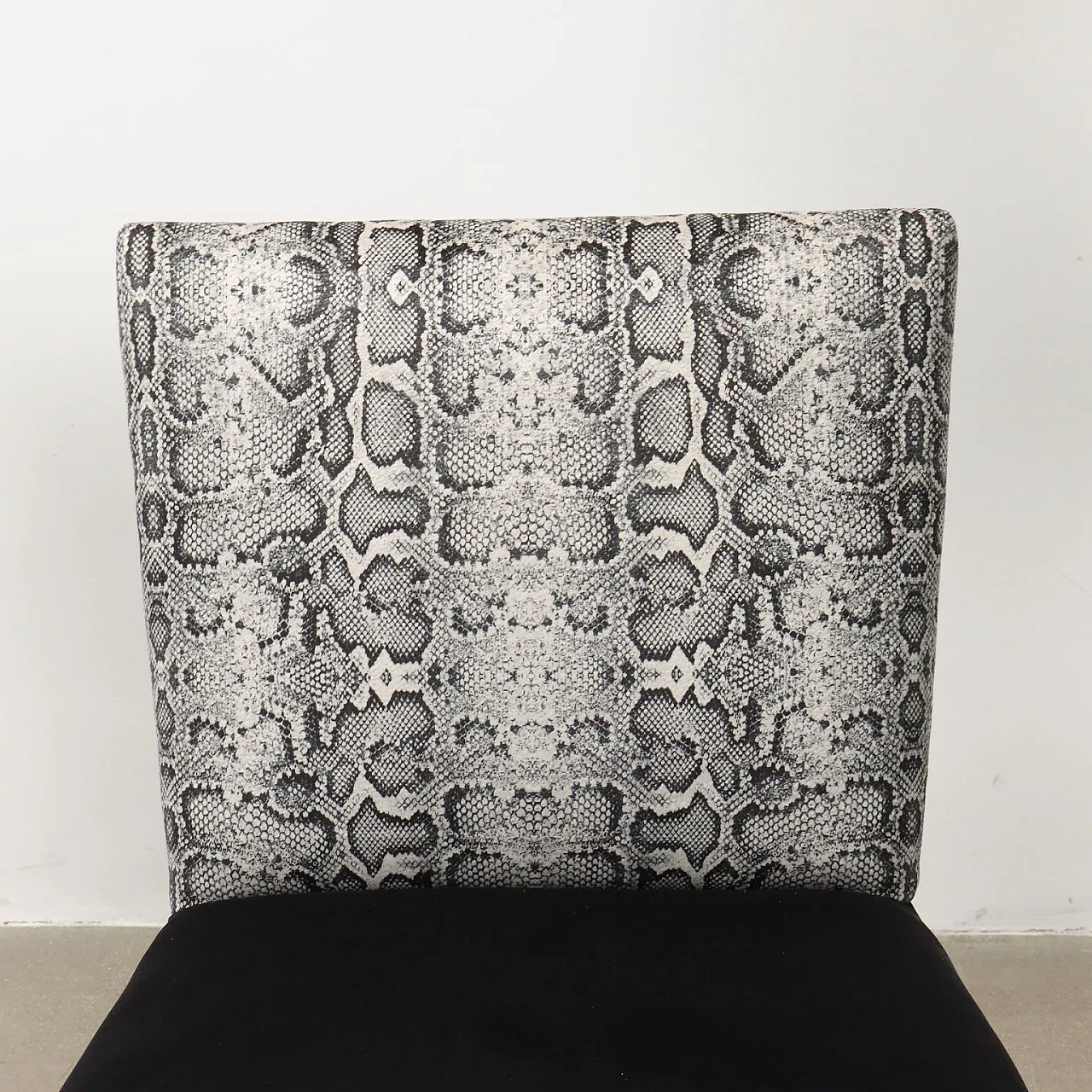 Pair of velvet Jungle armchairs, mid-19th century 4