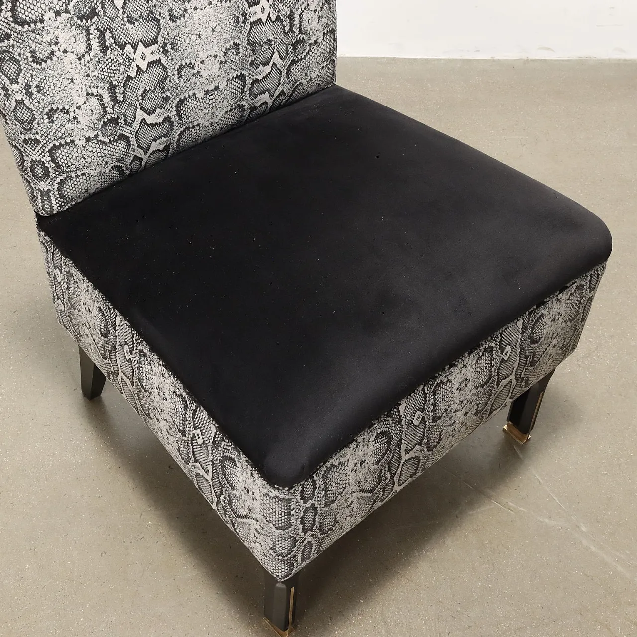 Pair of velvet Jungle armchairs, mid-19th century 7