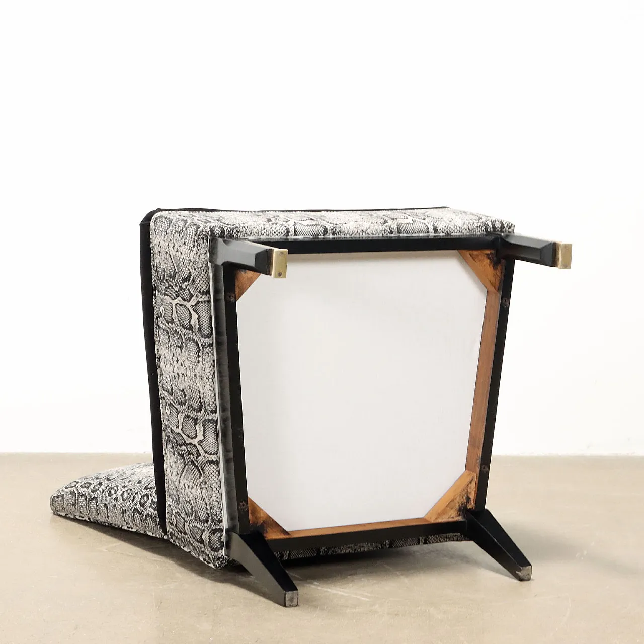 Pair of velvet Jungle armchairs, mid-19th century 10