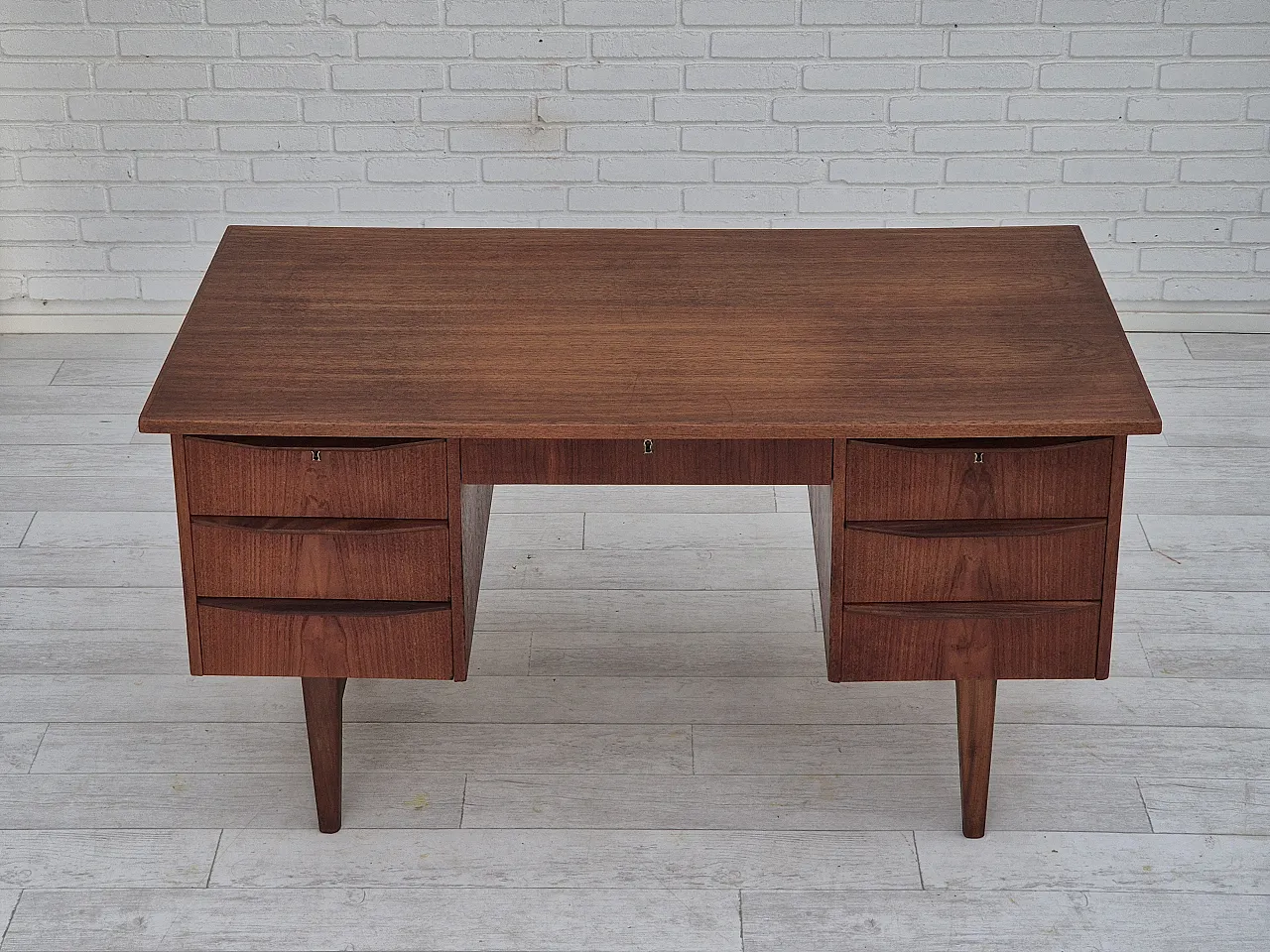 1960s, Danish teak wood desk, drawers, original. 2