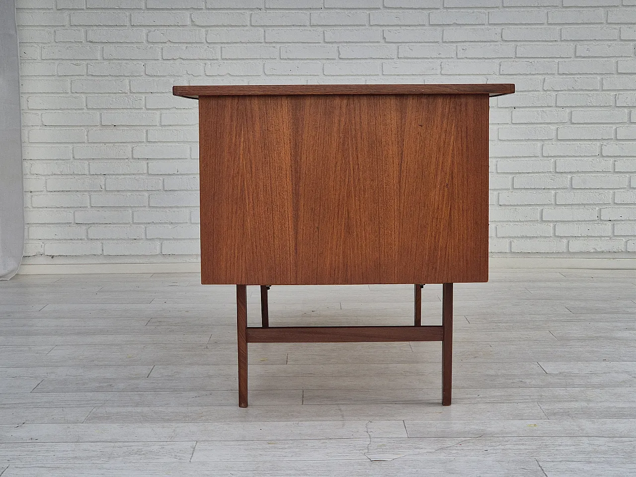 1960s, Danish teak wood desk, drawers, original. 6