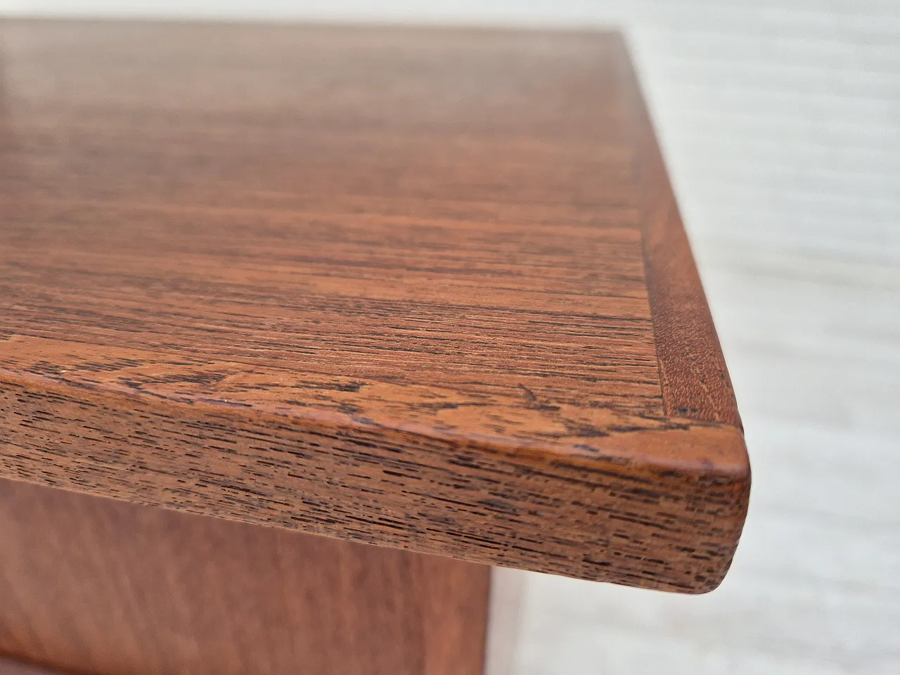 1960s, Danish teak wood desk, drawers, original. 10